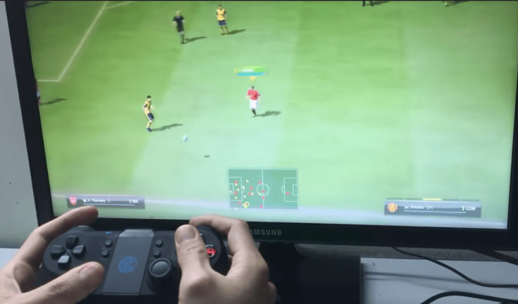 Đá Fifa Online bằng tay cầm không dây Gamesir T1s
